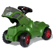 Fendt Vario 724 con contenitore sotto il cofano motore