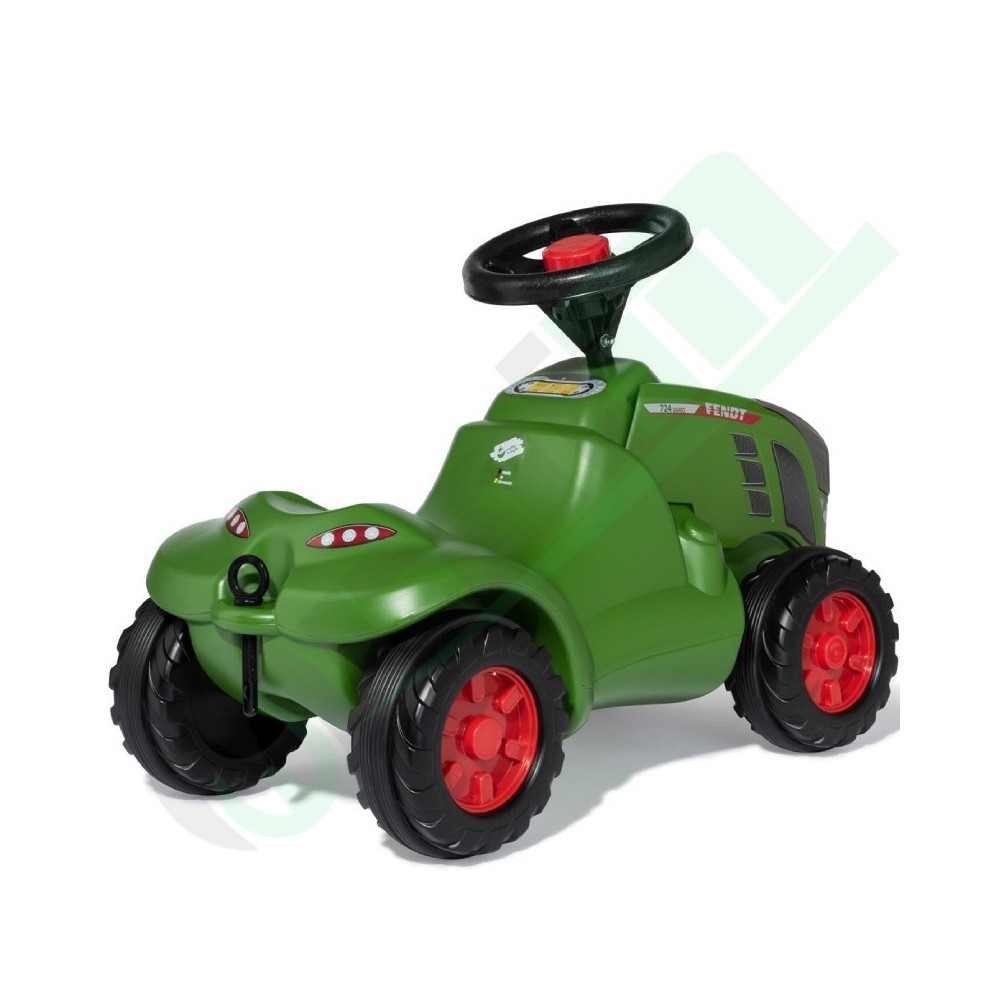 Fendt Vario 724 con contenitore sotto il cofano motore